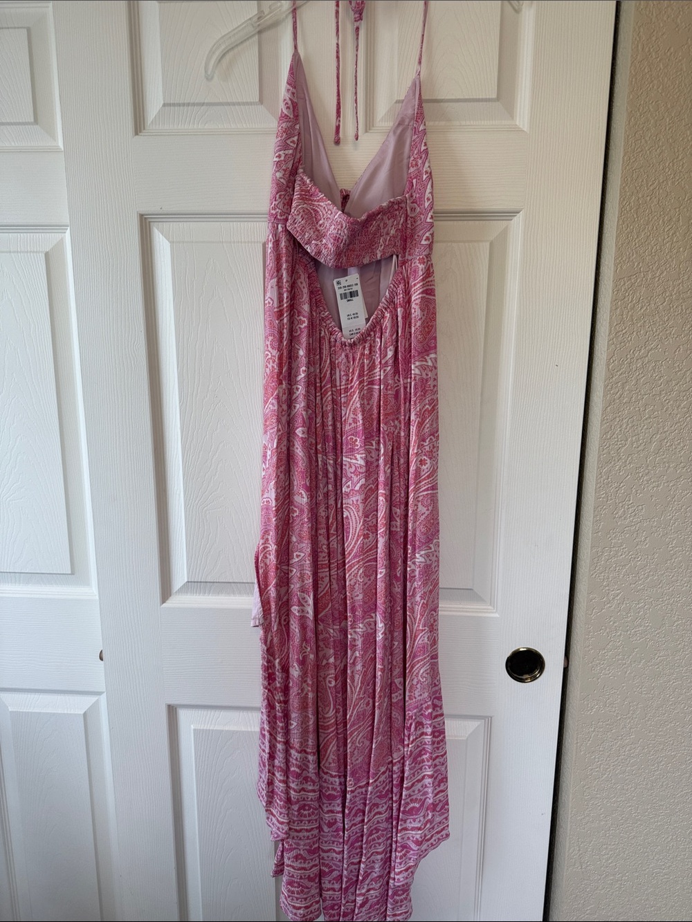 Hollister Pink Paisley Halter Maxi - Picture 3 of 6